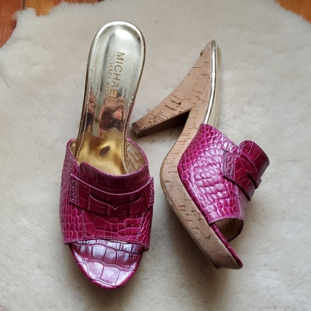 🌟SALE🌟 Michael Kors Burgundy Leather Slides Sz 7